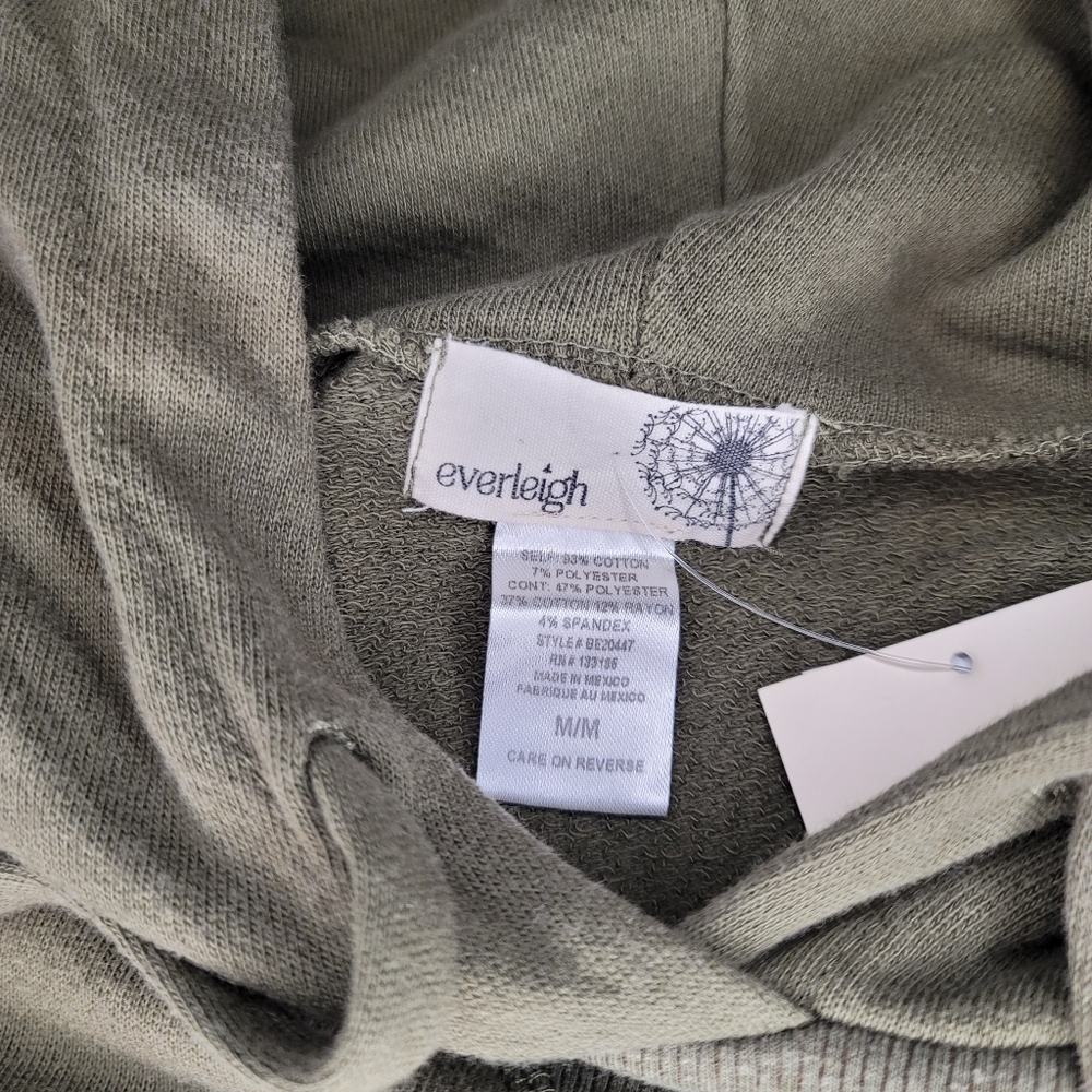 Everleigh Olive Hoodie Medium NWT - Picture 5 of 9